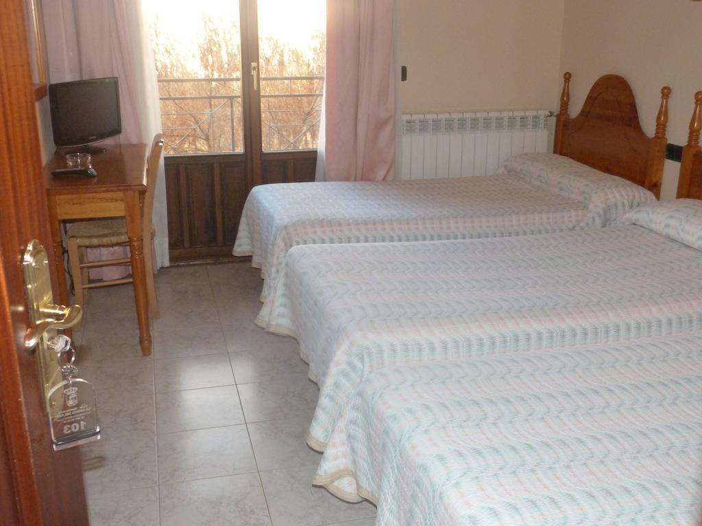 La Quinta Del Nar Hotel Quintanar de la Sierra Room photo